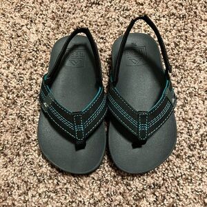REEF Kids Black Sandals NWOT